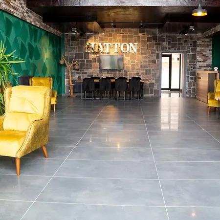 Hatton Esenboga *